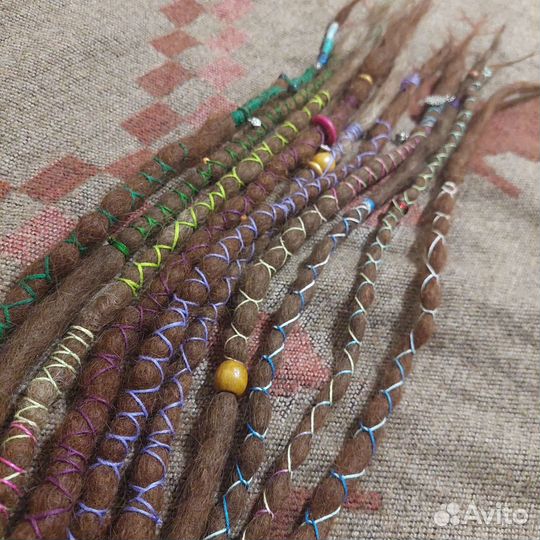 Де дреды натуральные новые 70-80 см