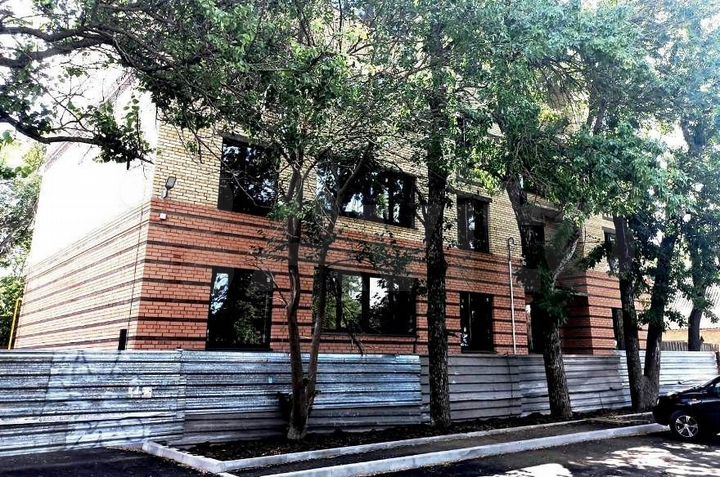 2-к. квартира, 57,4 м², 2/4 эт.