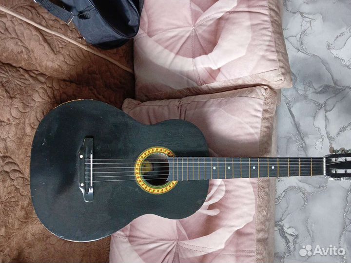 Акустическая гитара бу