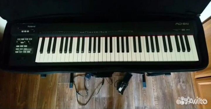 Цифровое пианино Roland rd64
