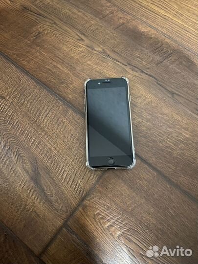 iPhone 7, 32 ГБ