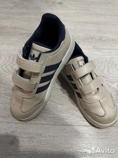 Кроссовки детские adidas