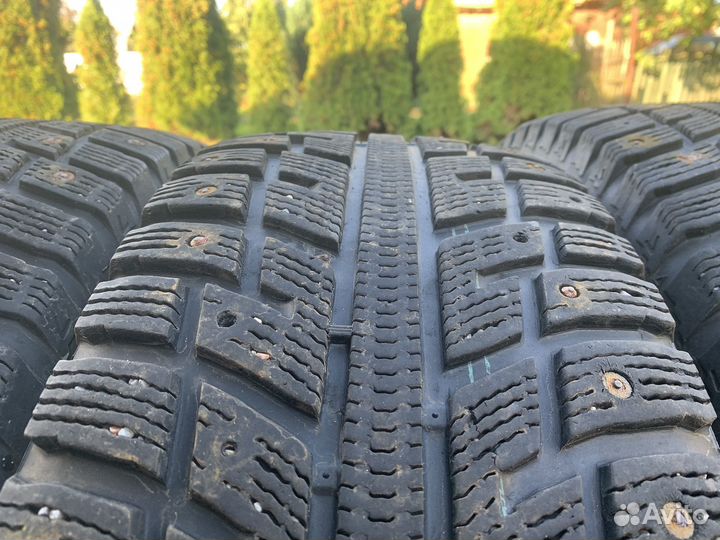 Kumho I'Zen KW22 235/65 R17