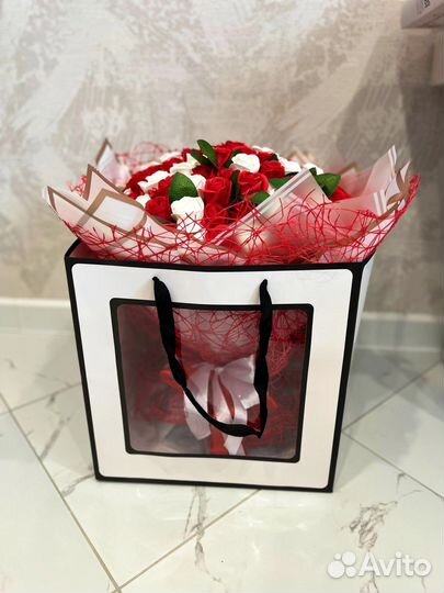 Букеты из 101 розы