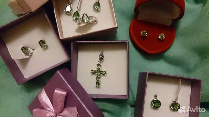 Султанит в серебре