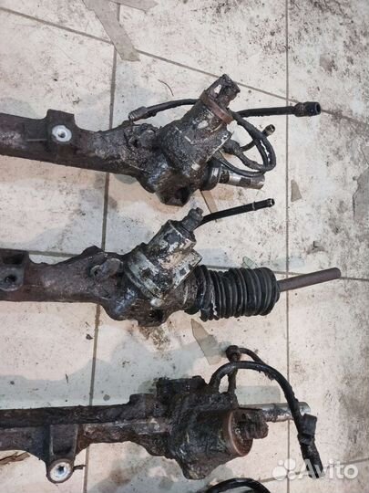 Продам рулевую рейку на саманд