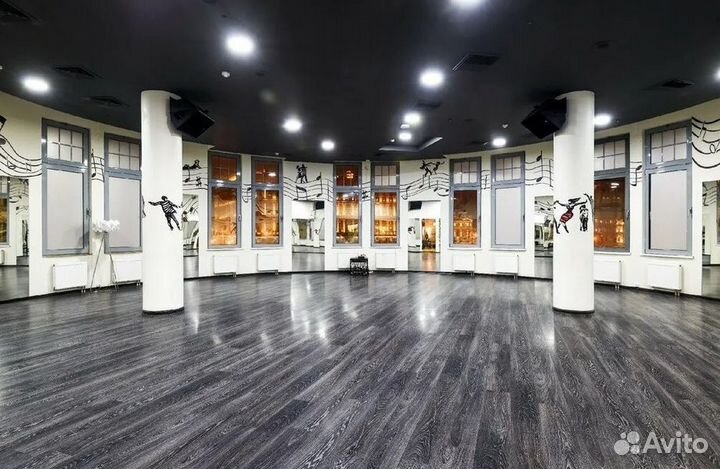 Школа танцев/жилой массив/большая проходимость/пан