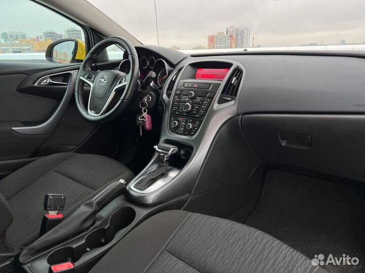 Opel Astra GTC 1.4 AT, 2013, 136 000 км