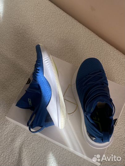 Кроссовки спортивные Under Armour Curry 5 2020