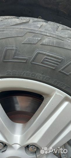 Bridgestone Dueler A/T 285/60 R18