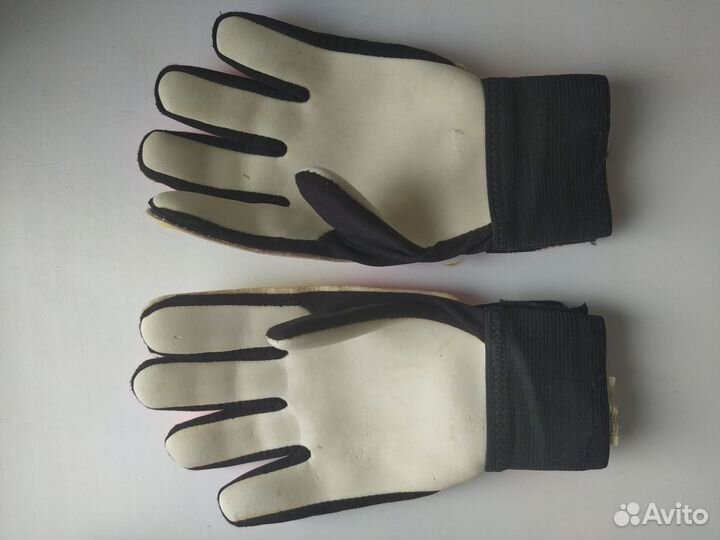 Вратарские перчатки kipsta 5