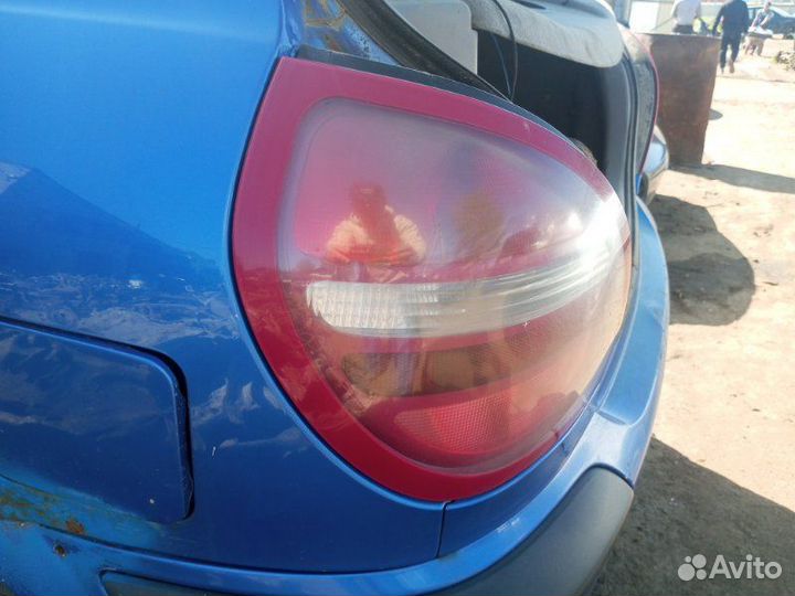 Фонарь задний левый Nissan Almera хэтчбек QG15DE