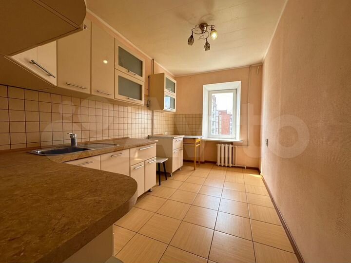 3-к. квартира, 65 м², 8/10 эт.