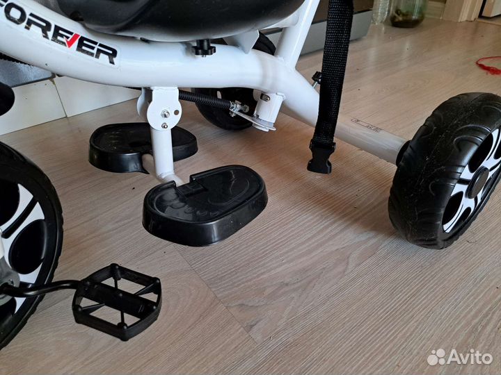 Трехколесный велосипед