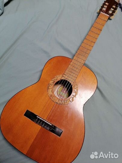 Классическая гитара kremona