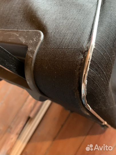 Сумка дорожная на колесах с выдвижной ручкой