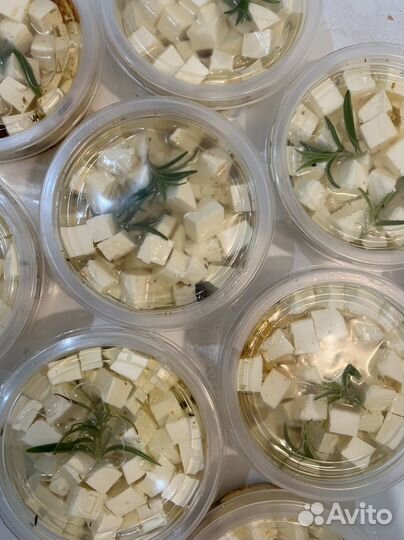 Сыр фета в масле со специями