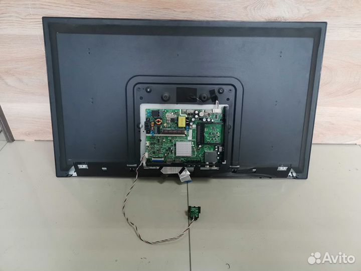 Телевизор Telefunken TF-LED32S27T2 (По запчастям)