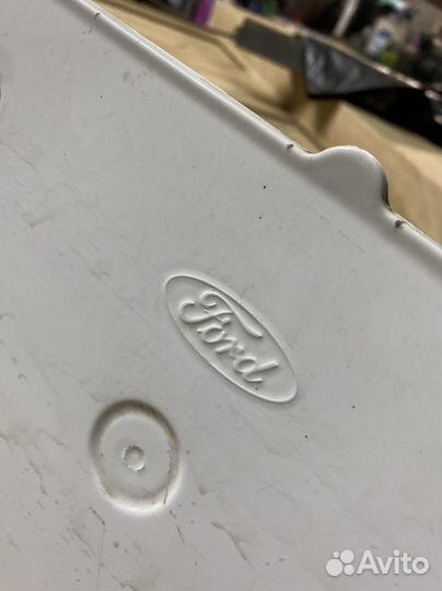 Накладка крышки багажника Ford Mondeo 4 2007-2015