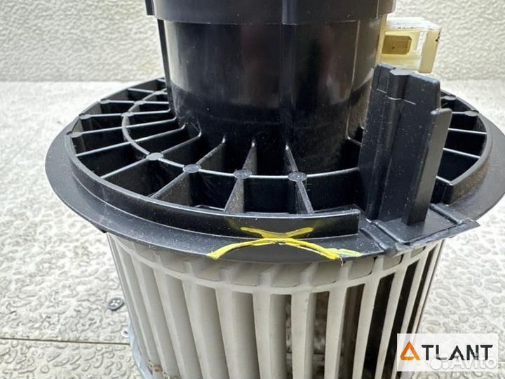 Мотор печки nissan march