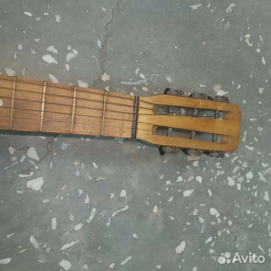 Гитара 6 струнная