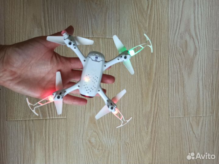 Квадрокоптер Syma X22sw