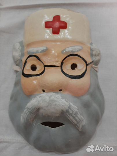 Маска СССР из папье-маше