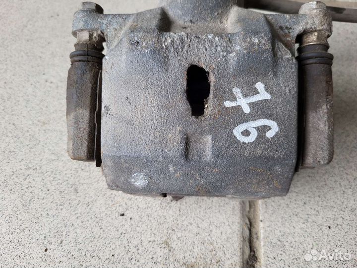 Левый суппорт фав в5