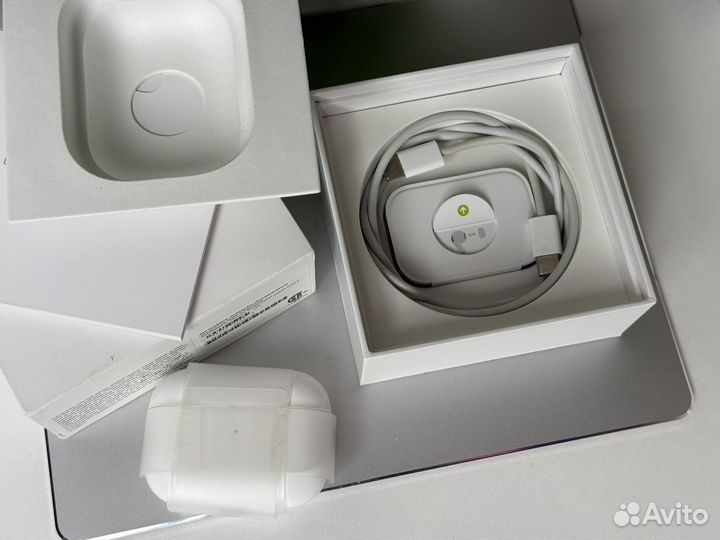 Apple airPods Pro 2nd generation usb c