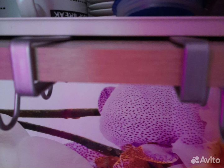 Металлическая вешалка для чашек