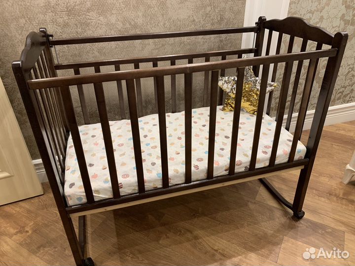 Детская кровать с рождения и до 3 лет