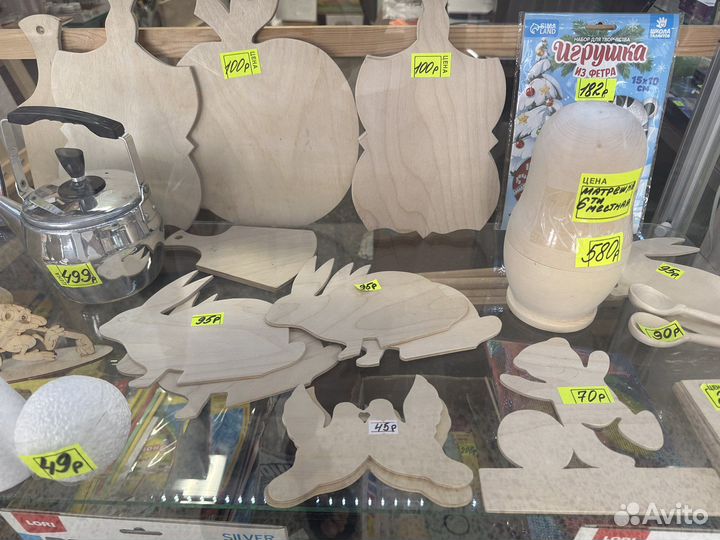 Холсты; Рамы; Заготовки из дерева; Краски; Кисти