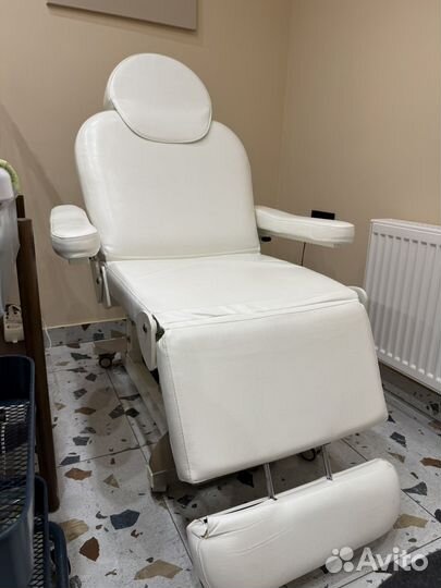 Педикюрное кресло ionto comed