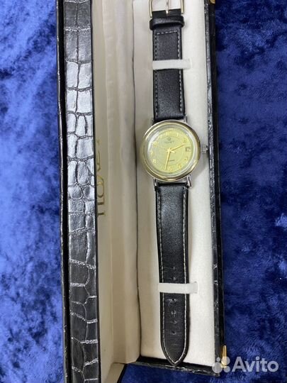 Часы наручные