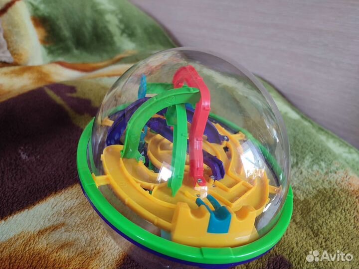 Головоломка шар-лабиринт