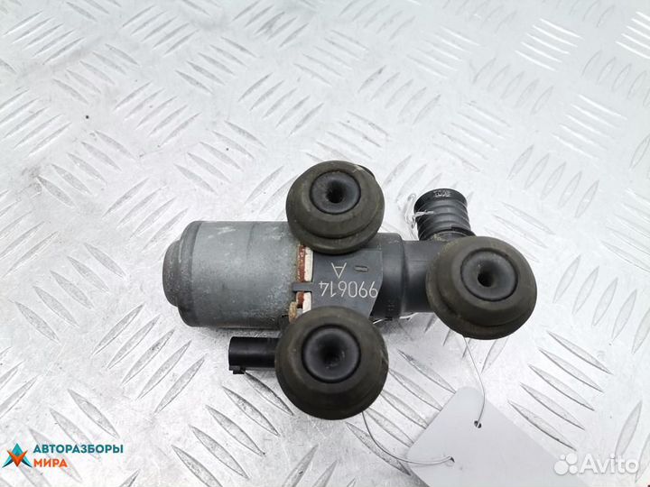 Кран отопителя (печки) BMW 3 E46 1999 64118369805