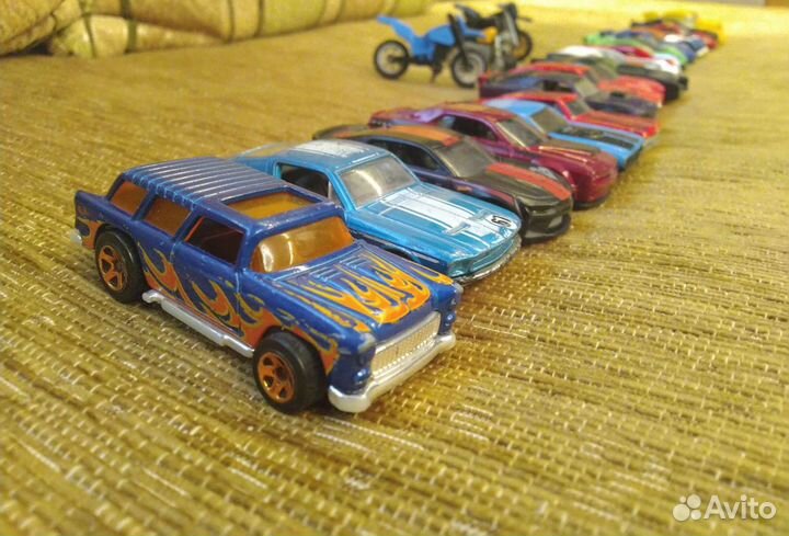 Детские игрушечные машинки