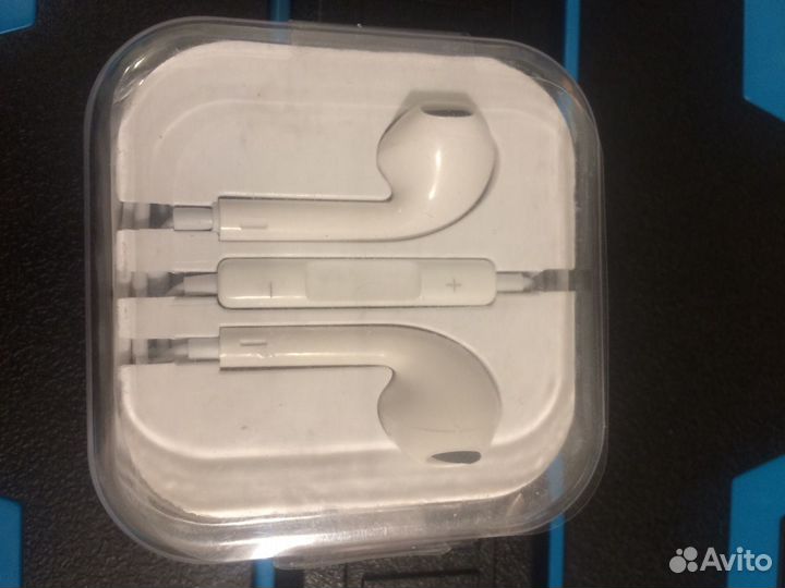 Наушники AirPods новые
