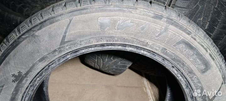 Kumho I'Zen Stud Snow KW11 215/60 R17