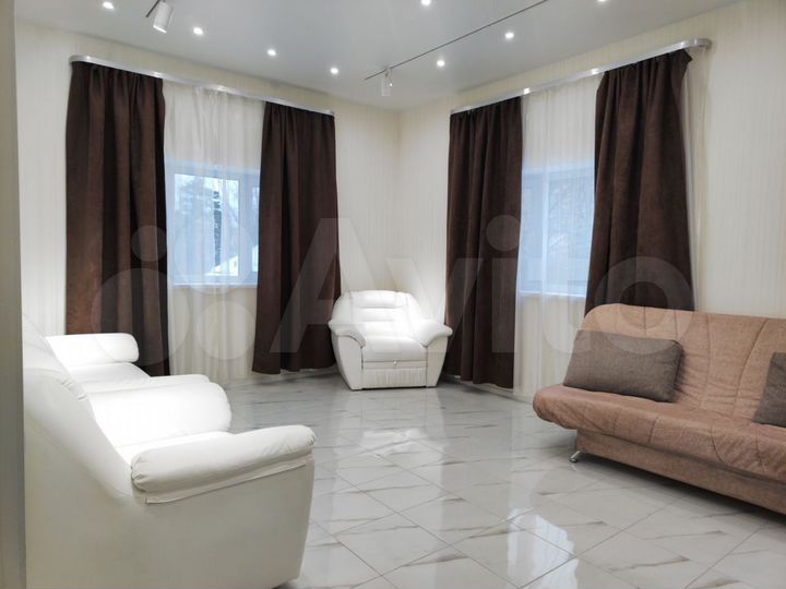 2-к. квартира, 112 м², 2/3 эт.