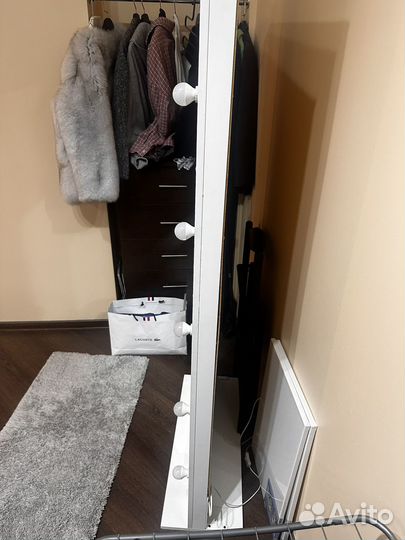 Гримёрное зеркало