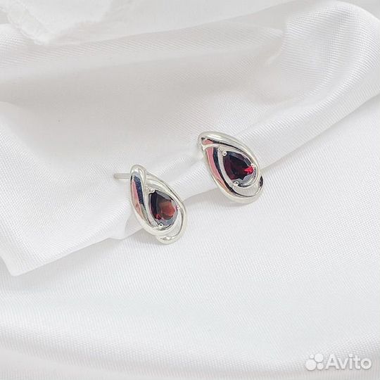 Серебряные Серьги гранат