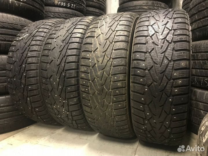 Nokian Tyres Hakkapeliitta 7 SUV 215/65 R16 102Y