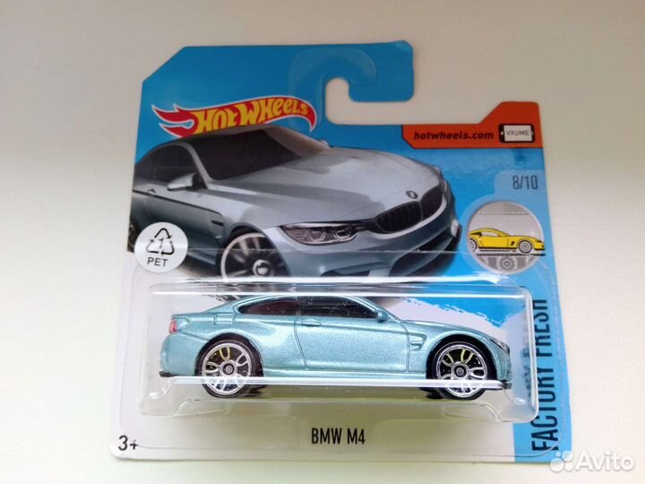 Hot wheels BMW M4 модель 1:64