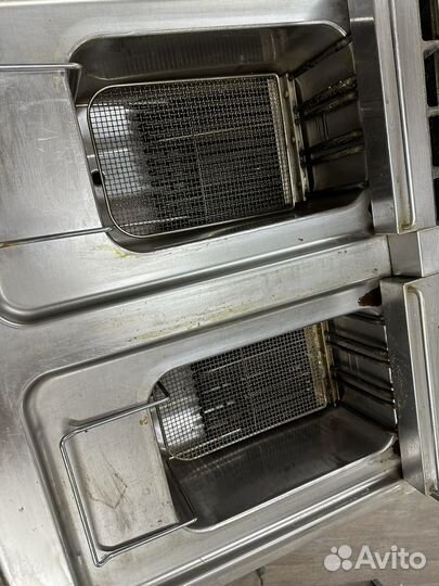 Фритюрница Electrolux 12 литров