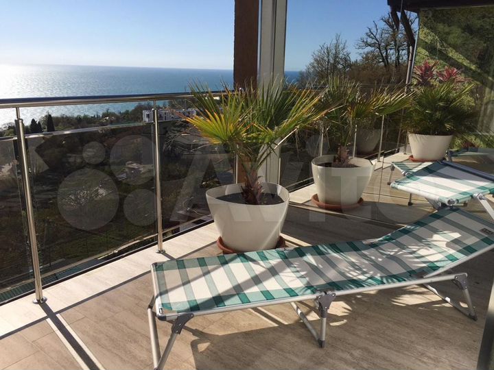 Дом 265 м² на участке 2 сот.