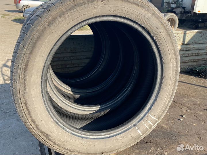 Continental ContiPremiumContact 2 215/55 R17