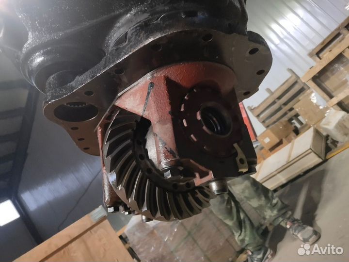 Редуктор среднего моста 17/29 автокран xcmg