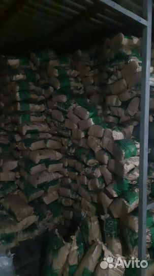 Древесный уголь в мешках