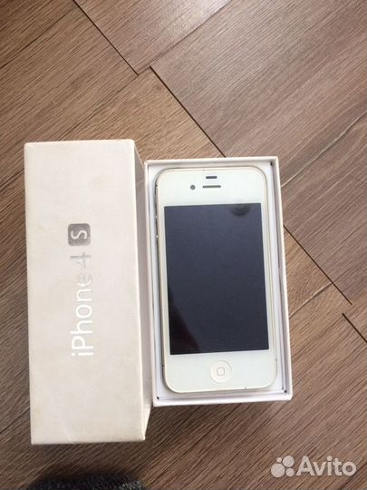 iPhone 4S, 8 ГБ